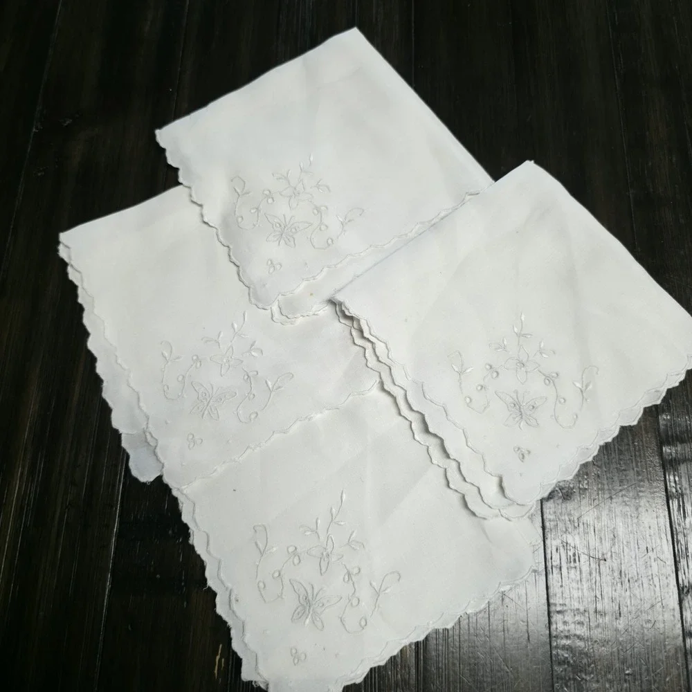 VTG White Embroidered Handkerchiefs Lot Butterfly Floral Scalloped Edge Bridal